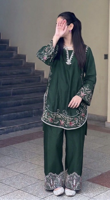 Exclusive Kameez Shop arrival Batik 358 pure dhanak 2 piece embroidered winter suit for women