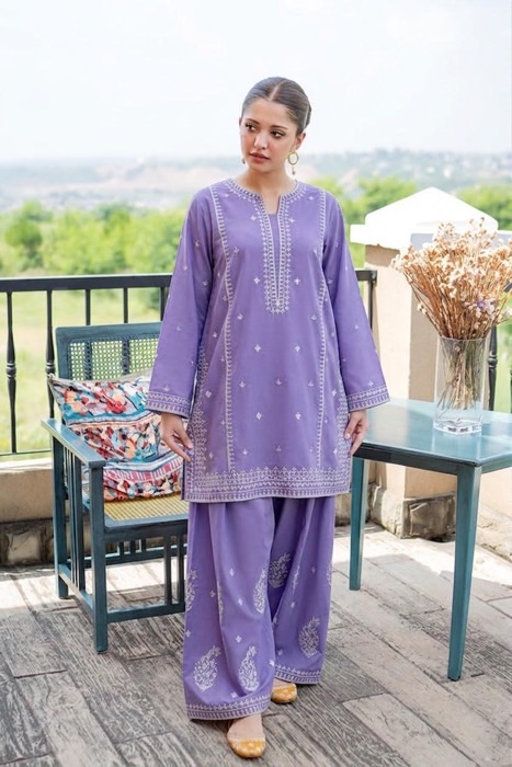 333 high quality unstitched fabric of unstitched dress by Kameez Shop