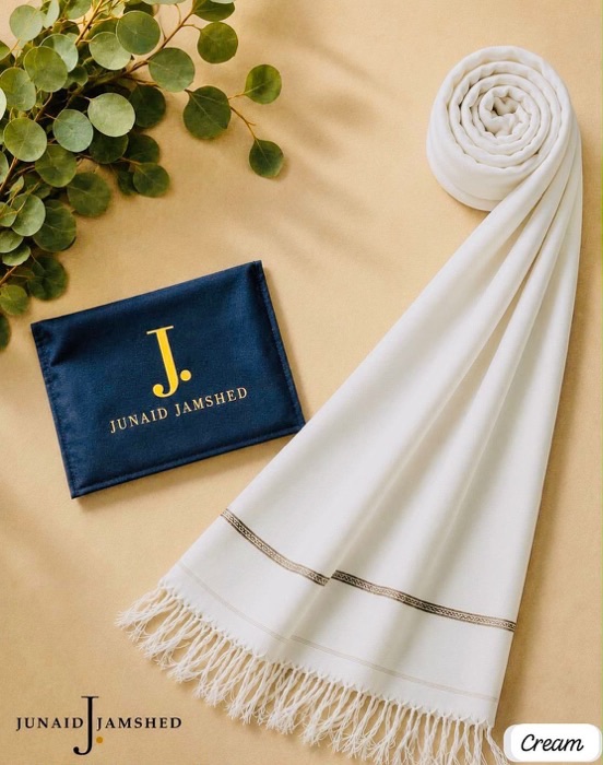 Traditional Pakistani men shawl in premium gift packaging