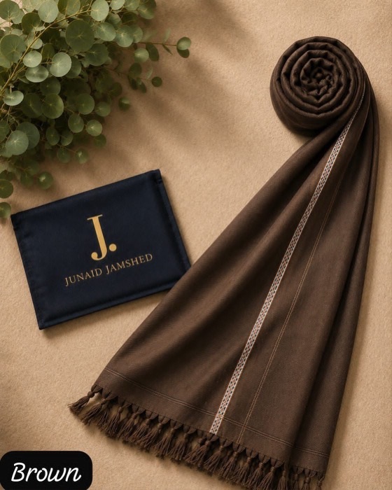 Warm gents chaddar with exclusive gift box for winter wedding