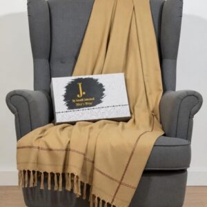 Classic men winter wrap with luxury gift packing box