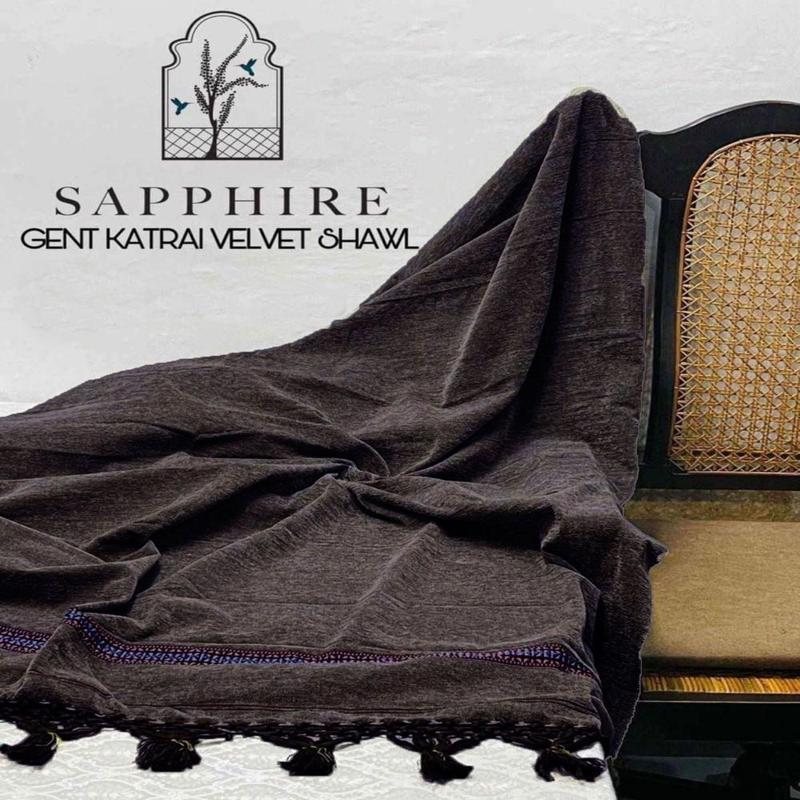 Elegant men's sapphire velvet shawl for formal winter events