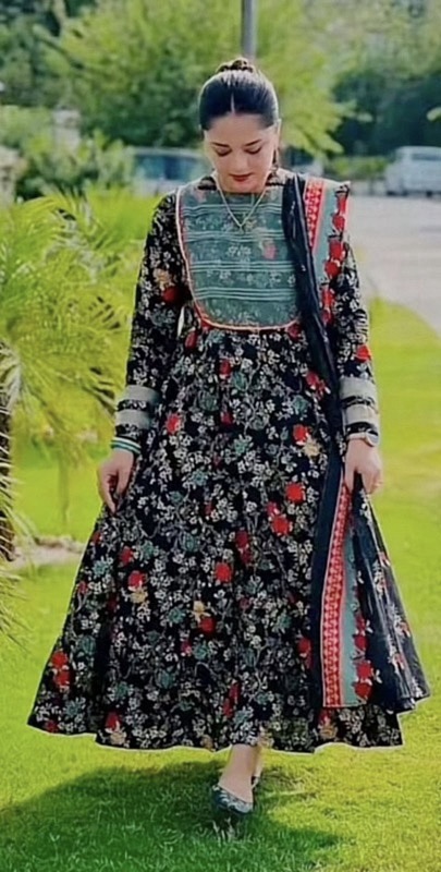 Beautiful Red Pakistani Designer Suit at Kameez Shop